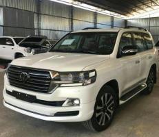 Продаются toyota land cruiser и toyota hilux по низким ценам!