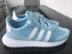 Продаю оригинальную обувь adidas и nike