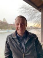Повар, помощник повар, официант, ищу работу.