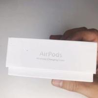 100% authentic apple airpods 2nd generation & charging case-white- excellent!!