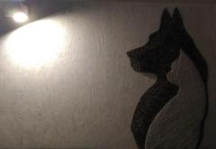 Декор панно "собака и кот" string art studio с точечным светильником
