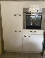 Продам белую кухню