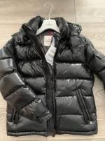 Moncler maya