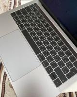 Macbook pro 13 2018 touch bar 256