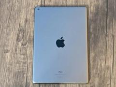 Space grey 128gb ipad 7th