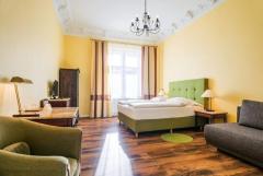 Требуются горничные и рецепционистки для отеля в центре берлина